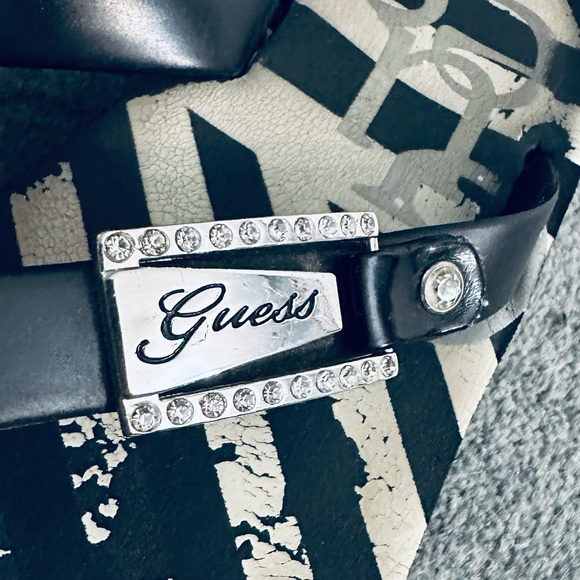 Guess Platform Flip Flop with Silver Rhinestone Logo Plate Size 7.5 Black/White - Picture 7 of 7